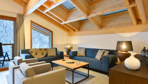 Chalet in French Alps Near Lake Geneva - Photo 4