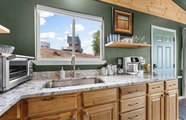 Romantic Lake Haven - Couples' Cabin - Foto 7