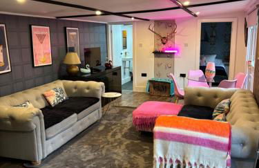 Stables 2bed farm stay private firepit bbq - Foto 2