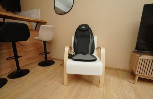 La Bulle Chic, Netflix - central - Photo 13