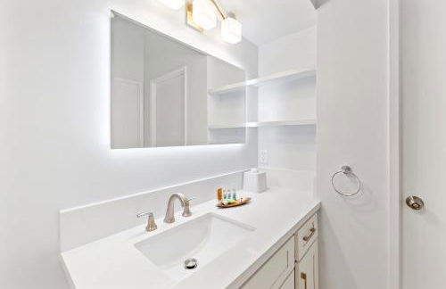 Diamond Head and Partial Ocean views with 2 Beds and Parking - Foto 40