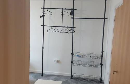 Ensuite Double Bedroom, Live in landlord - Foto 8