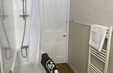 Beautiful & bright 2 bed flat Murrayfield - Foto 9