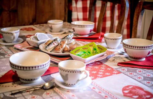 Beau chalet proche centre/pistes - Garage - Wifi - Foto 6