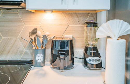 Glitzy 2BR Walk to Westgate Pool Gym WD - Foto 28