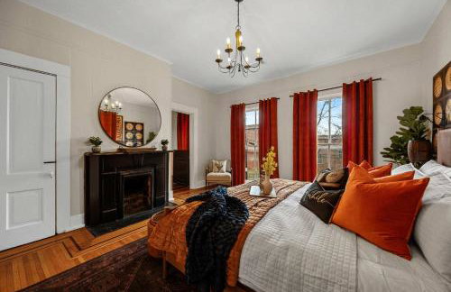 Bourbon-themed home w arcade & hot tub for groups - Foto 62