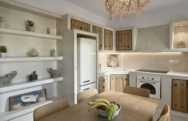 Villa Mykonos Heaven - Sea View & Outdoor Hot Tub - Photo 17