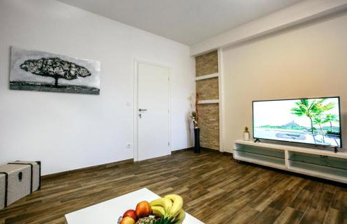 Nice Home In Donji Prolozac With Wifi - Foto 18