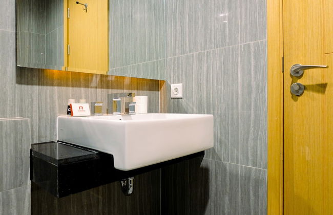 Homey Studio Room at Capitol Suites - Foto 16