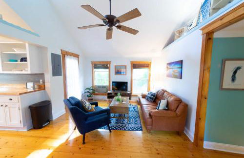 The charming Glenn Cottage! Walk to Lake Michigan! - Foto 5