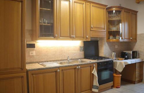 Near Airport and City Center - Foto 21