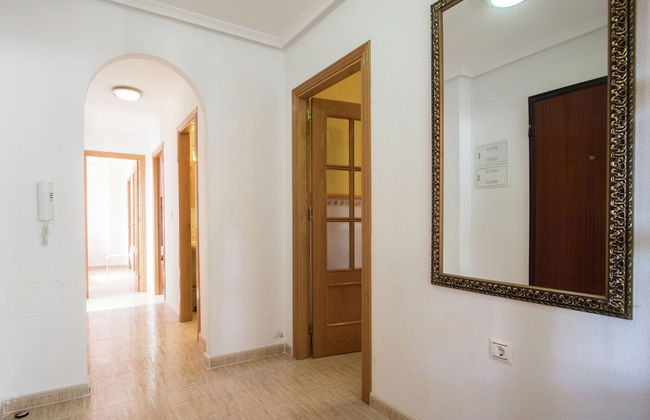 Charming Holiday Home in Benidorm With Private Pool - Foto 2