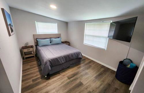 Astor River House with 2 private boat slips - Photo 9