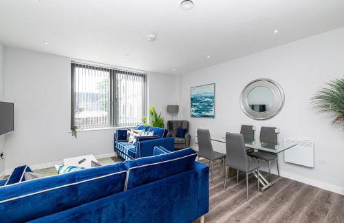 #94 Lux Crosby Gardens Apartment - 10 mins to Crosby Beach - Sleeps 4 - " Perfect for Business travelers and Small Families - Free Parking" - Foto 21