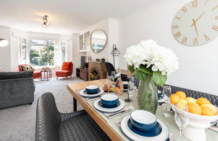 3-Bedroom Cosy Stunning Central Home, Sleeps 8 with Parking and Private Garden - LONG TERM STAY SPRING SPECIAL OFFER AVAILABLE! - by Blue Puffin Stays - Foto 21