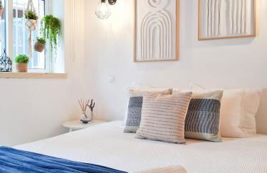 MINHA CASA SUA CASA - Cozy Little House, AC & WiFi - Foto 5