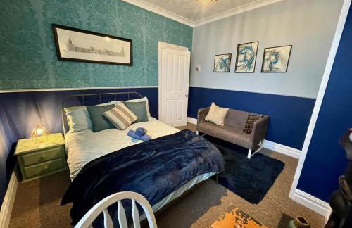 Stylish and artistic flat in Southend on Sea - 2 Double Bedrooms, Free on-street parking - Foto 53