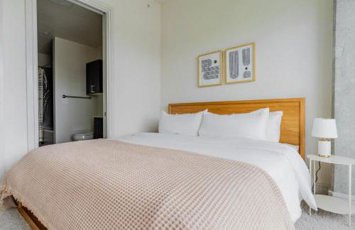 Blueground Downtown Austin pool nr Congress ATX-328 - Foto 12