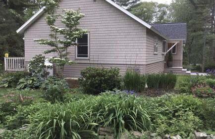 Modern Cottage with Peeks of Ocean Views - Foto 41