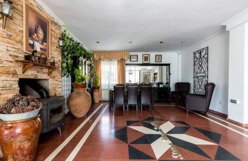 Star's House Sevilla.Con piscina,10 min de Sevilla - Foto 8