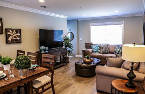 Adorable 3 Bedroom 2 Bath Home - Foto 20