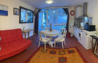 Apartamento abierto con patio - Photo 22