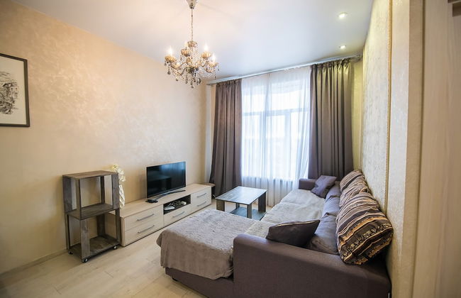 Apartment on Komarova 58-267 - Photo 5