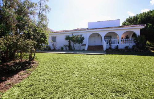 TESS Villa Andalucia - Photo 4