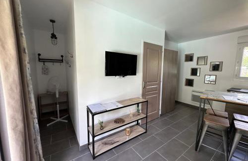 Séjour Romantique Jacuzzi intérieur Privé - Foto 13