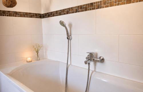 Maison charmante avec jardin à 7 min de Giverny, Sauna, Wifi, parking gratuit dans la rue, calme - Foto 23