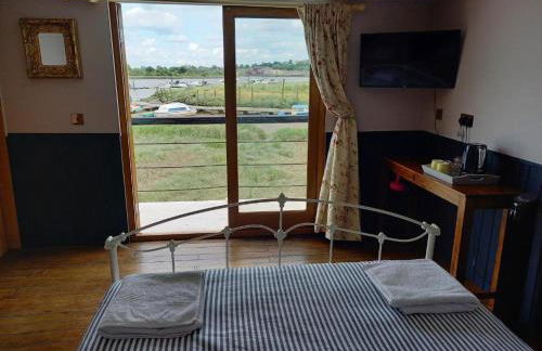 Inner Dowsing Lightship - Photo 22