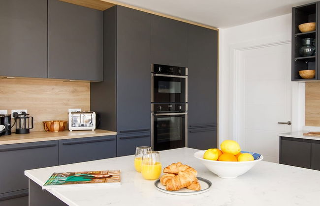 Delightful Seaside Hideaway 5 Mins to Beach - Photo 31