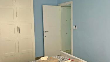 Estación Tren Reformado 2 habitaciones - Photo 5, wardrobe