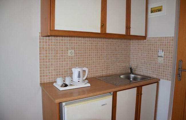 Amaryllis Hotel Apartments - Photo 26