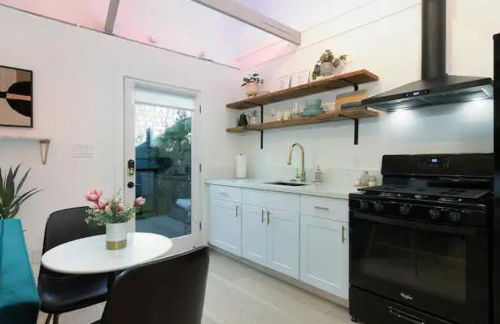 Quaint Studio for 2 in the Heart of Little Italy - Foto 3