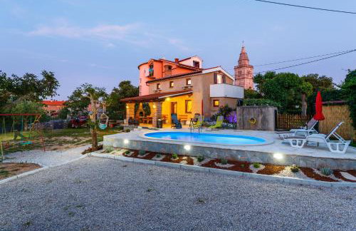 House Poljica with a pool - Foto 41