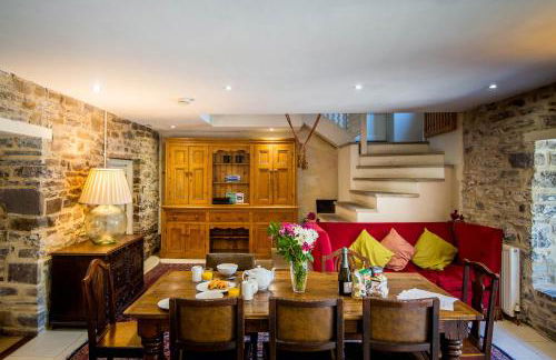 Great House - A Grand Georgian Retreat with Heated Outdoor Pool - Photo 51