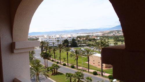 Luxury apartment in central Almerimar with Free Secure Parking - Foto 3