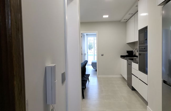 Amazing Green Tower 3 Castle Flat With Balcony - Photo 21