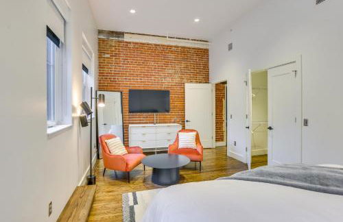 Downtown Omaha Getaway with Deck and Gas Grill! - Foto 16