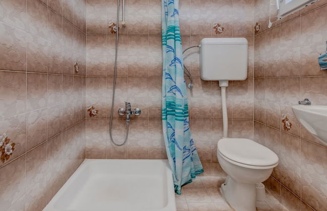 Seafront apt With Balcony, sea View and Mooring - Foto 12