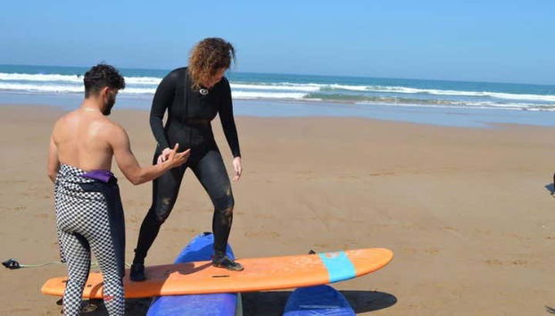 Sulla tavola da surf