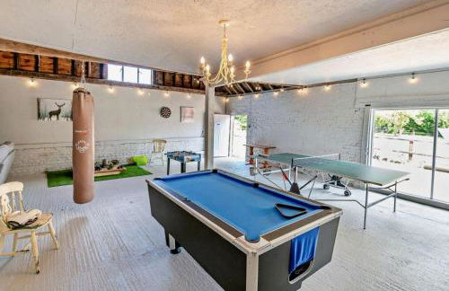 City to Country Retreat Luxury Cottage with Hot Tub - Foto 37