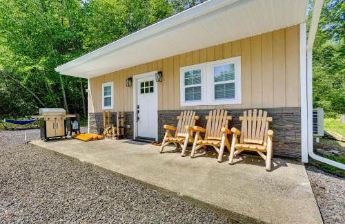 Secluded Poconos Cabin 75 Acres and Fire Pit! - Foto 19
