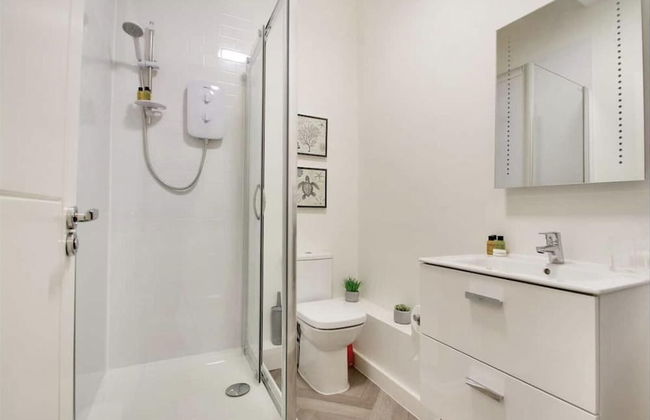 Stylish Large 1-bed Apartment in Tunbridge Wells - Photo 6