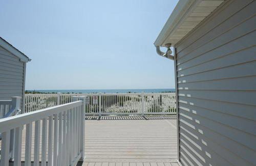 Ocean Front Condo Beach Haven, Pool Beach Badges Wifi Ocean Views - Foto 11