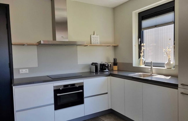 Luxurious Detached Water Villa With Jetty - Foto 7