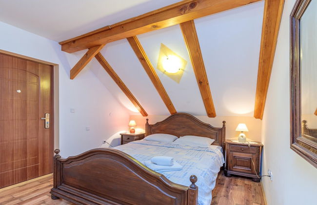 Chalet With Private Whirlpool And Sauna - Photo 9