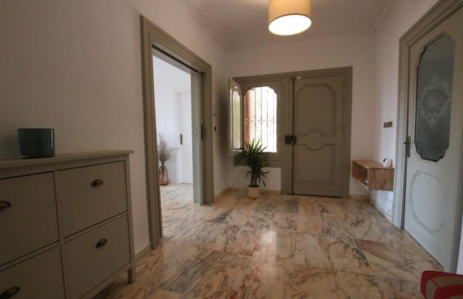 Tess Villa Olmos in M Laga - Foto 14