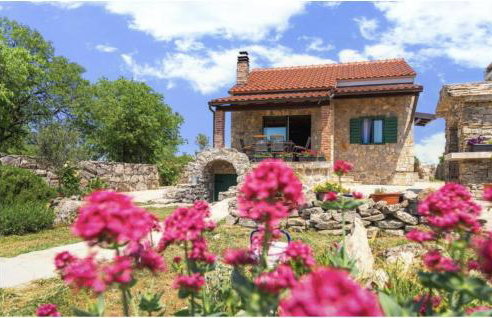 2 Bedroom Stunning Home In Konjevrate - Foto 9